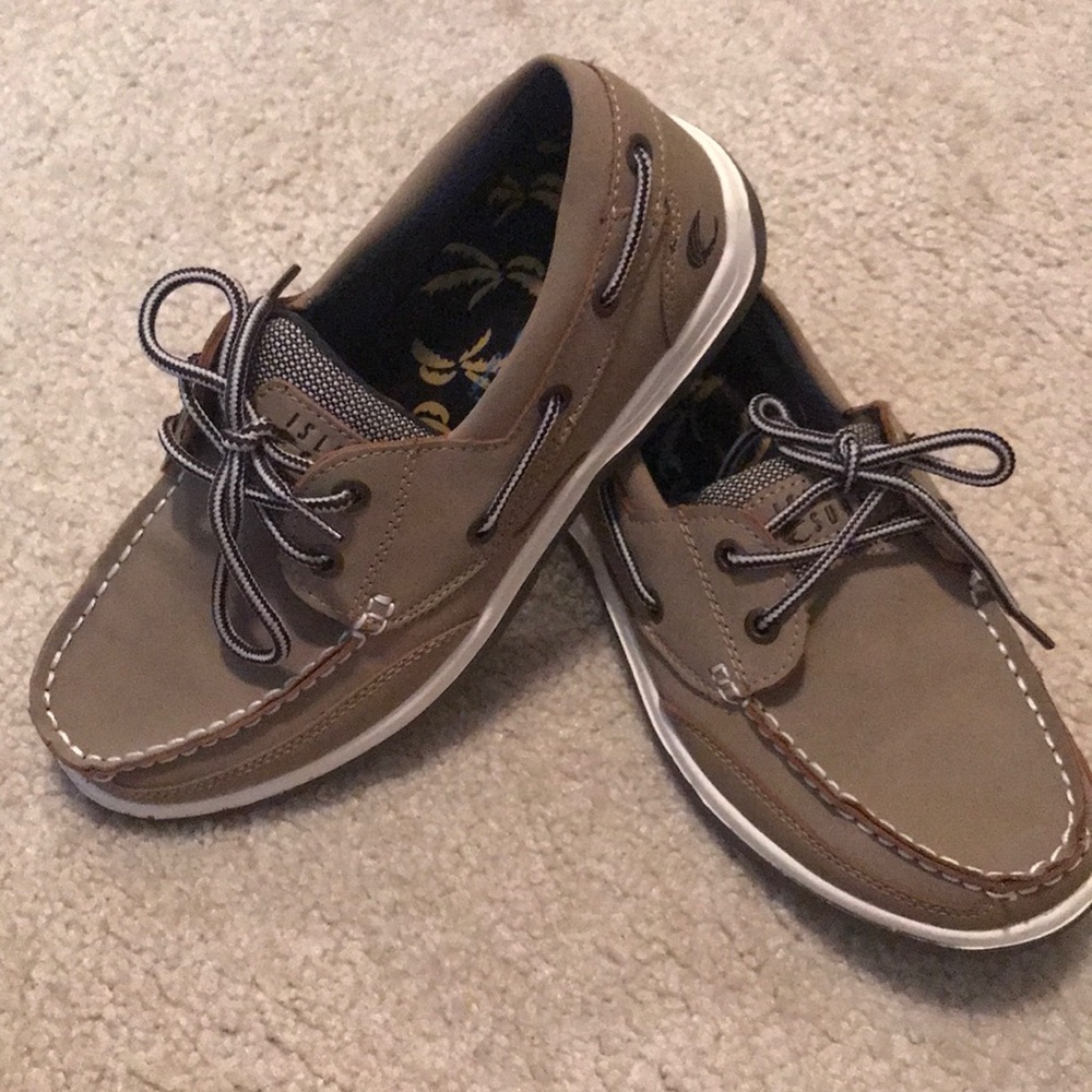 NWOT- slip on “boat shoe” style.